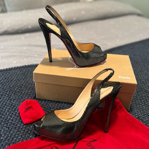 *** SOLD*** Christian Louboutin Prive 120mm Suede Silver Slingback Pumps EU 39.5 - Picture 3 of 14